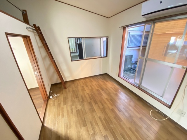 居室・リビング　居室