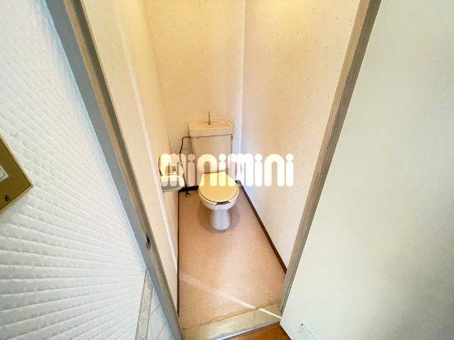 トイレ　清潔感のあるトイレです