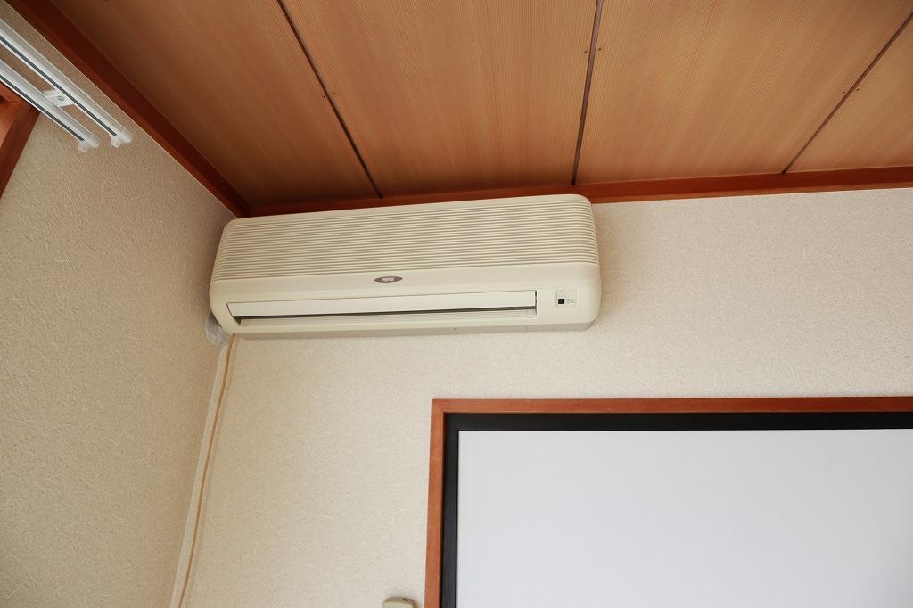 バルコニー　エアコン