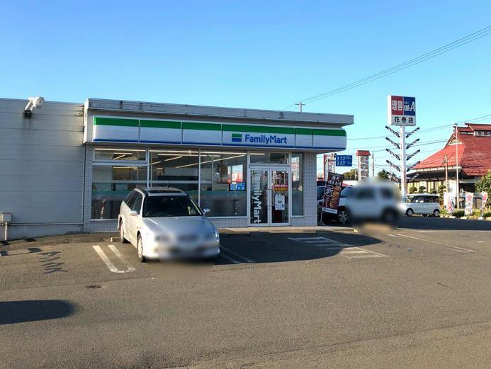 コンビニ　ファミリーマート花巻小舟渡店（コンビニ）まで390m