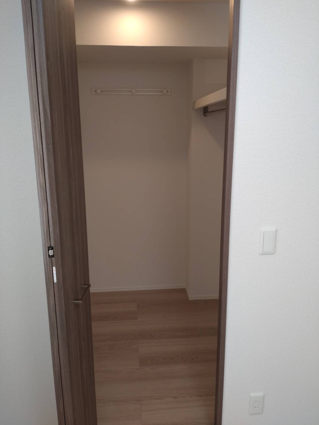 新潟市中央区 2階建 築3年の内装写真