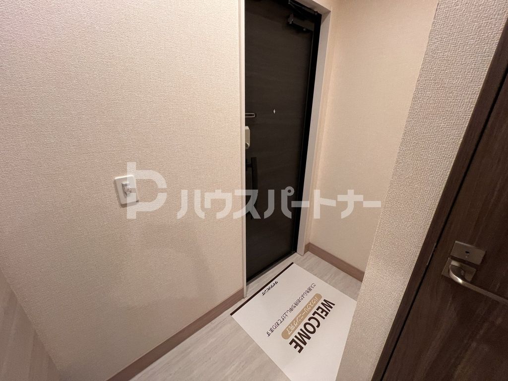 【D-ROOM穴川IIIの玄関】