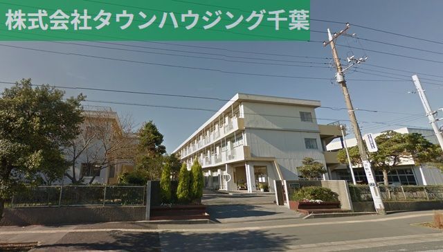 【千葉市美浜区打瀬のマンションの中学校】