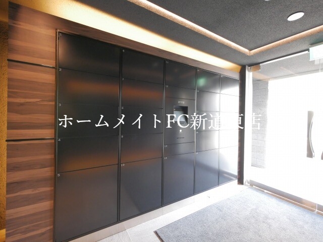 【S-RESIDENCE元町alectraのエントランス】