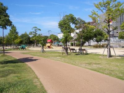 【福岡市東区原田のアパートの公園】