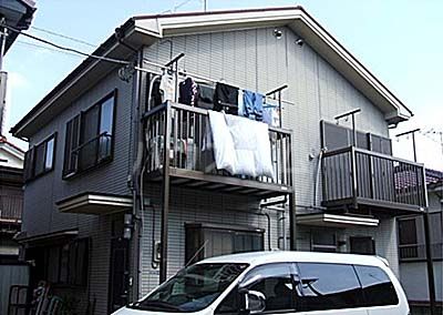 氷川ハウスBの建物外観