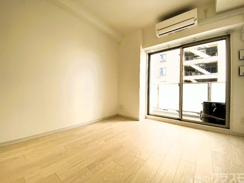 居室・リビング　ドアを閉めるとエアコン効率上がります！