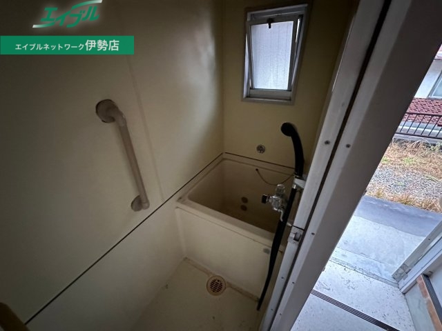 バス・シャワールーム　同型参考写真