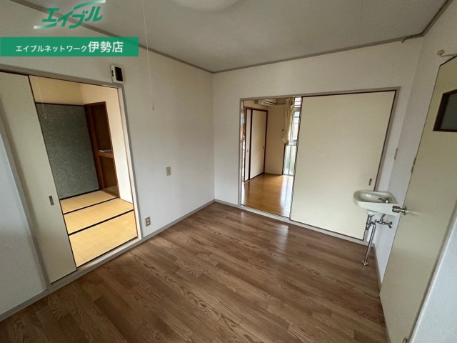 居室・リビング　同型参考写真