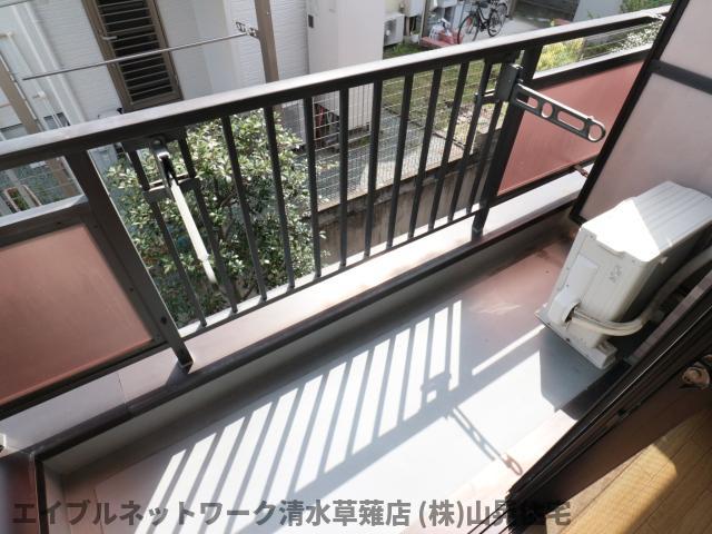 【静岡市清水区草薙杉道のマンションのバルコニー】