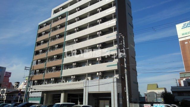 和歌山市友田町のマンションの建物外観