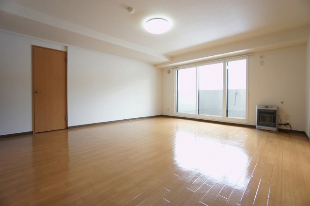居室・リビング　★広々２LDK最上階角部屋！★初期費用格安！★駐車場有！