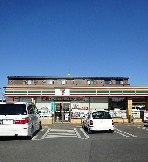 コンビニ　セブンイレブン（コンビニ）まで200m