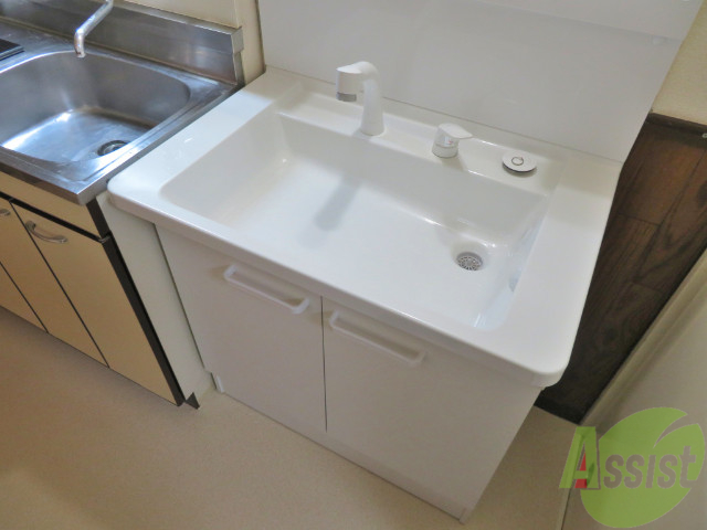 洗面設備　シャンプードレッサーなので身支度しやすそうですね。