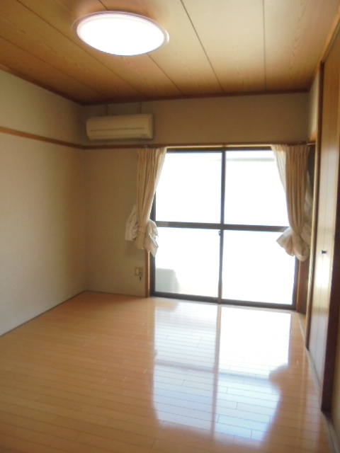 居室・リビング　洋室