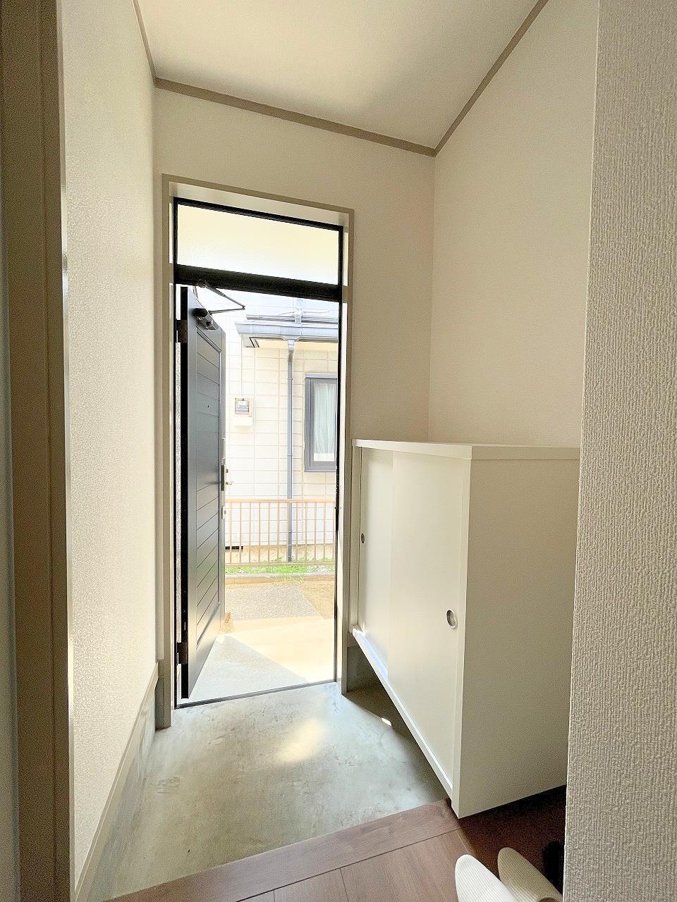 玄関　玄関内