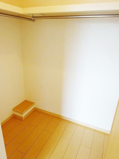 ラフレシール武蔵大和の内装写真