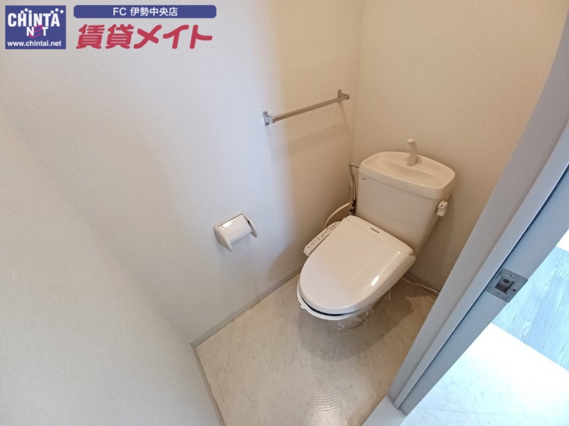 トイレ　同物件別室写真