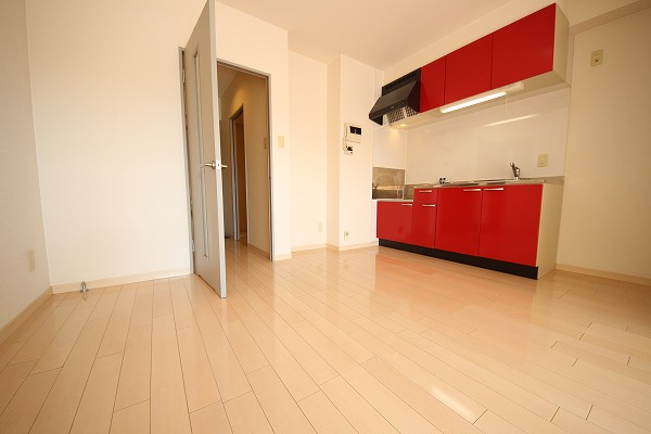 居室・リビング　※写真は反転タイプの別部屋（以下同）※