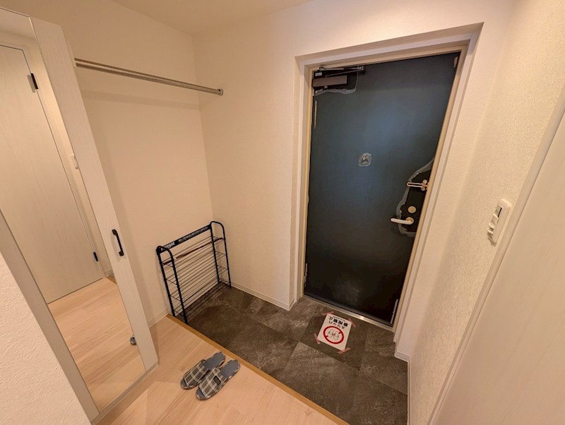 玄関　別部屋参照モデルルーム