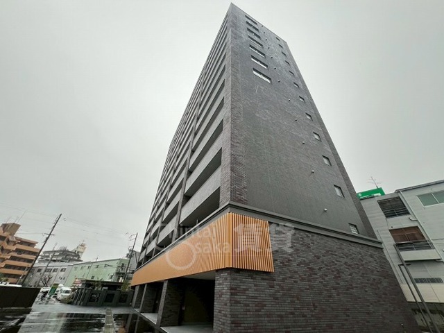地下鉄御堂筋線 江坂駅 徒歩18分 13階建 築1年の外観写真