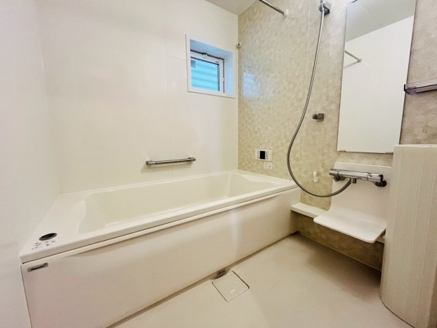 バス・シャワールーム　Sumika