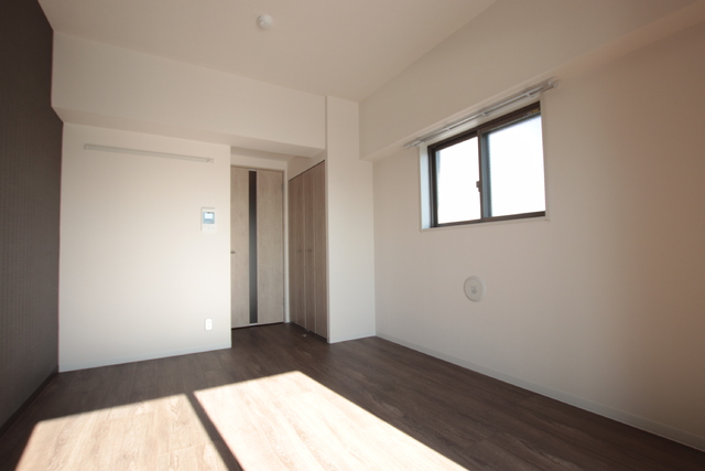 その他部屋・スペース　洋室７．４帖