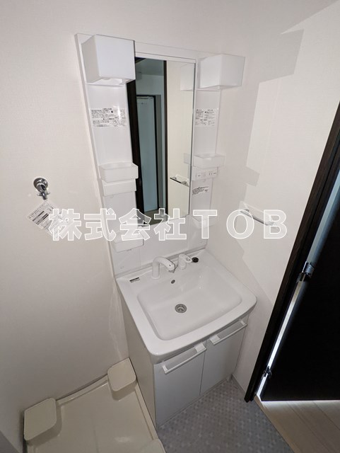 洗面設備　※別間取り参考写真です