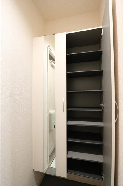 玄関　シューズボックス