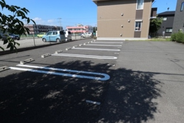 駐車場　駐車場