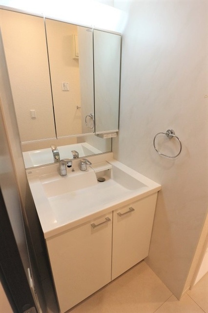 洗面設備　洗髪洗面化粧台