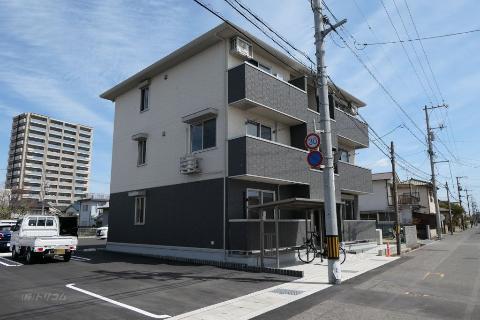 建物外観　外観写真（昼）