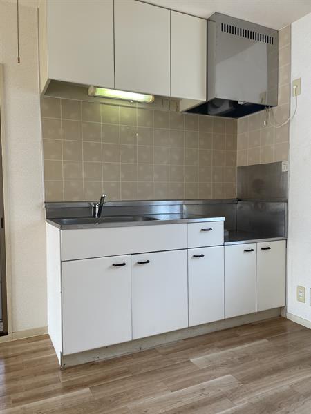 キッチン　キッチンの窓は嬉しいですね。