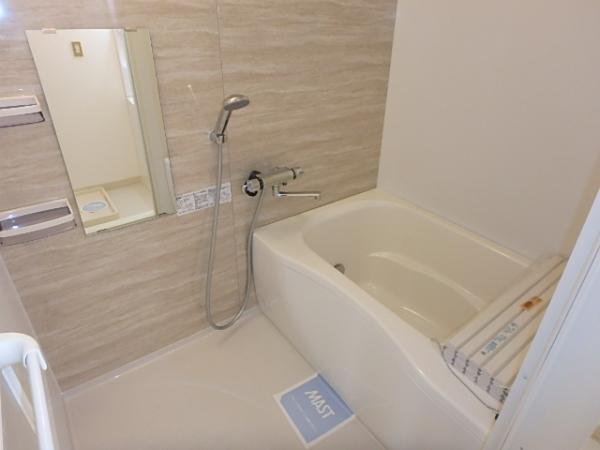 バス・シャワールーム　☆追い焚き・浴室乾燥機付☆