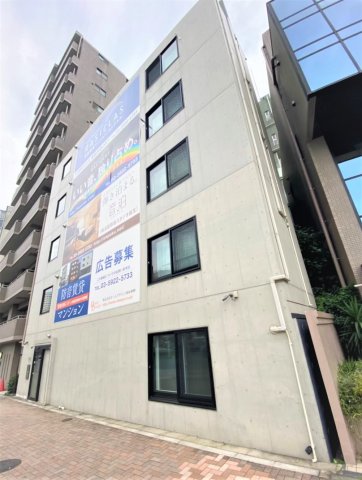 建物外観　外観は落ち着いています