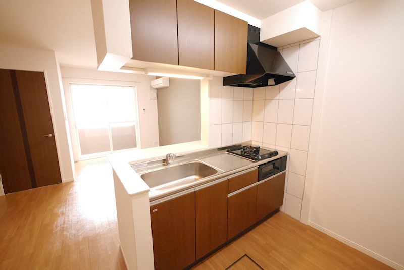 キッチン　カウンターキッチン（2口ガスコンロ・グリル付き）