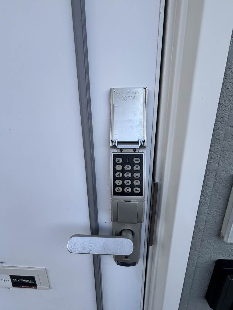 セキュリティ　玄関鍵