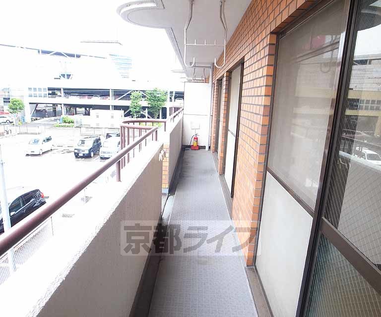 バルコニー　広いバルコニーです