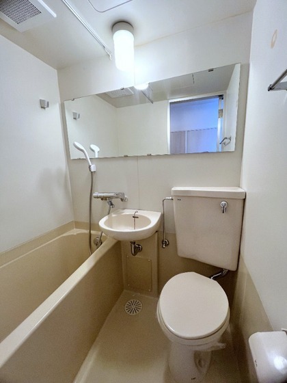 バス・シャワールーム