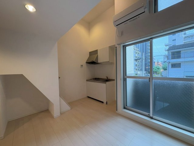 居室・リビング　Residence Kamimaezu