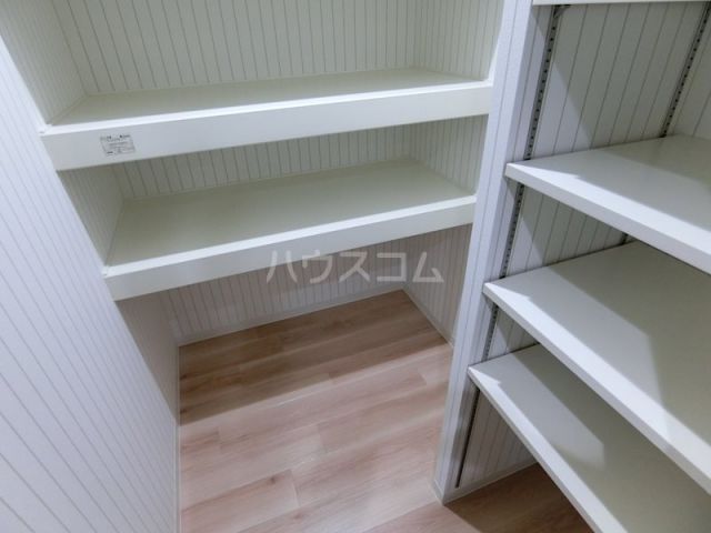 収納