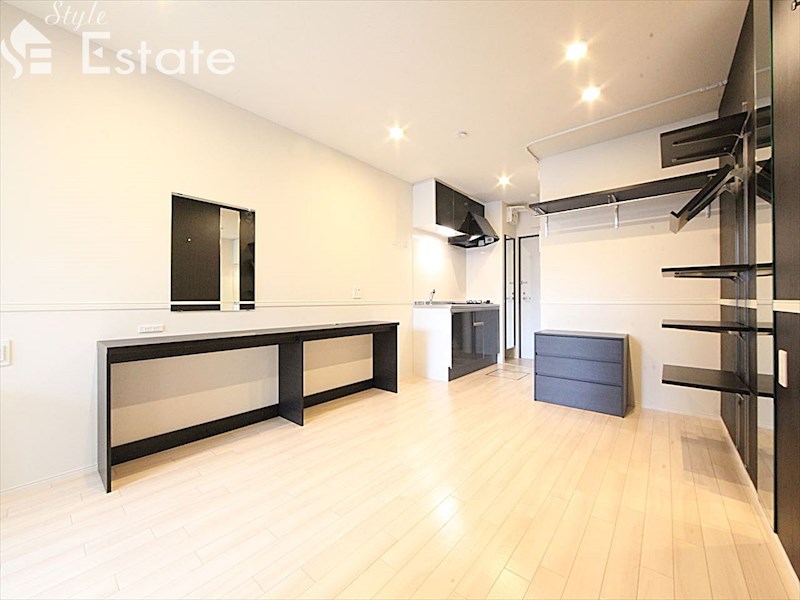 居室・リビング　内装