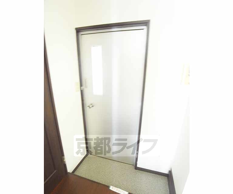 その他設備　しっかりとした玄関です。