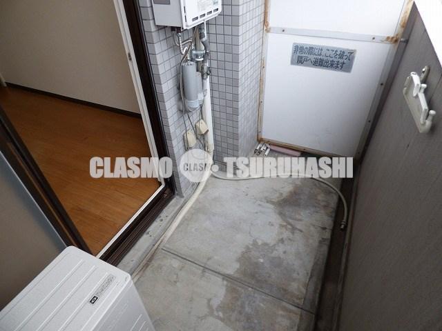 その他設備　バルコニーに洗濯機置けますよ♪