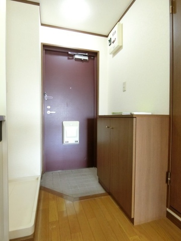 玄関　図面と現状に相違がある場合には現状を優先