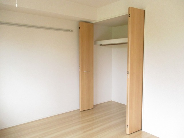 その他部屋・スペース　洋室（リビング隣接）