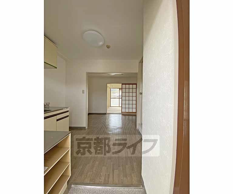 その他部屋・スペース　玄関から見たところです。