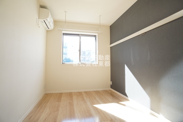 その他部屋・スペース　窓から暖かな日差しが入ります♪