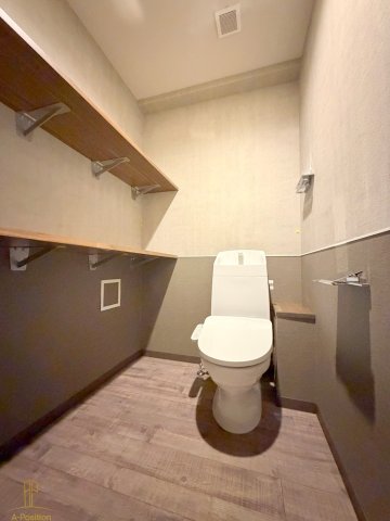 トイレ　LEGALAND+猫 MIYAKOJIMA