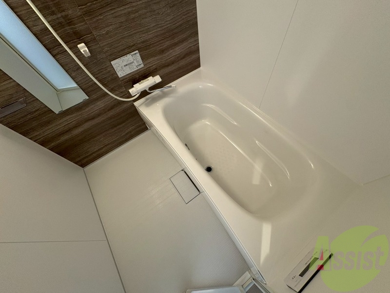 バス・シャワールーム　お風呂になります。一日の疲れを癒してくださいね。